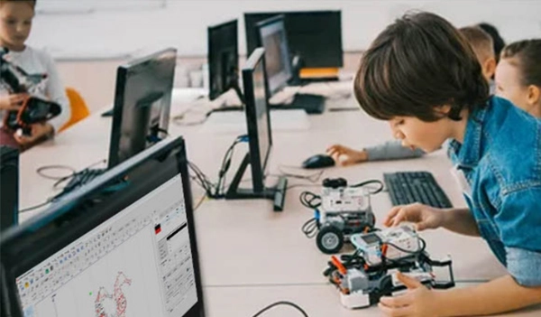 Avantages des découpeuses laser CO2 de bureau pour l'éducation