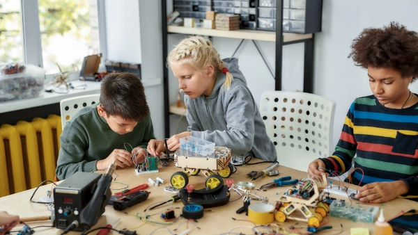 Découpeur laser de haute qualité pour les écoles